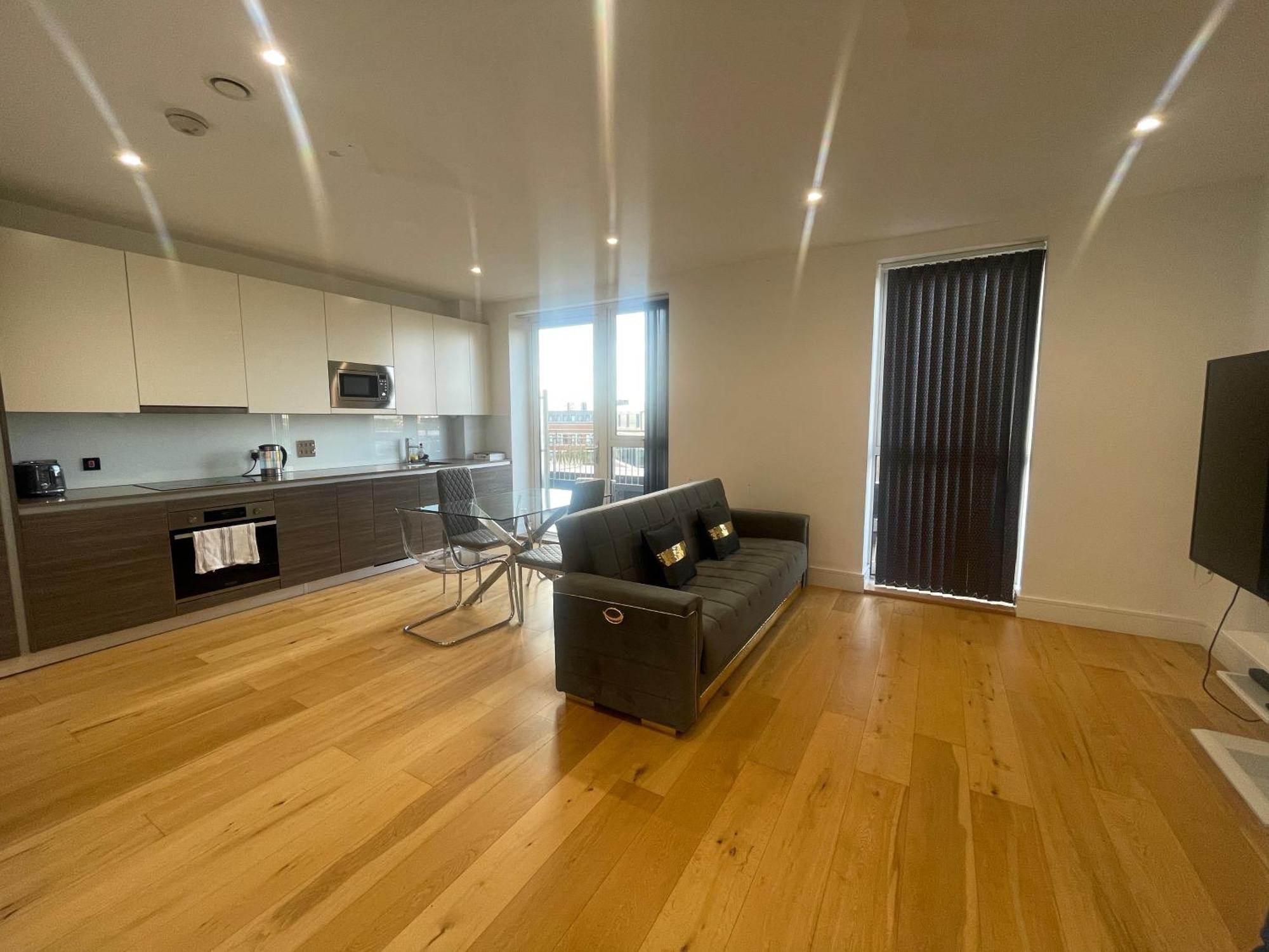 Luxury Top Floor Penthouse Apartment Near Heathrow London Exteriör bild